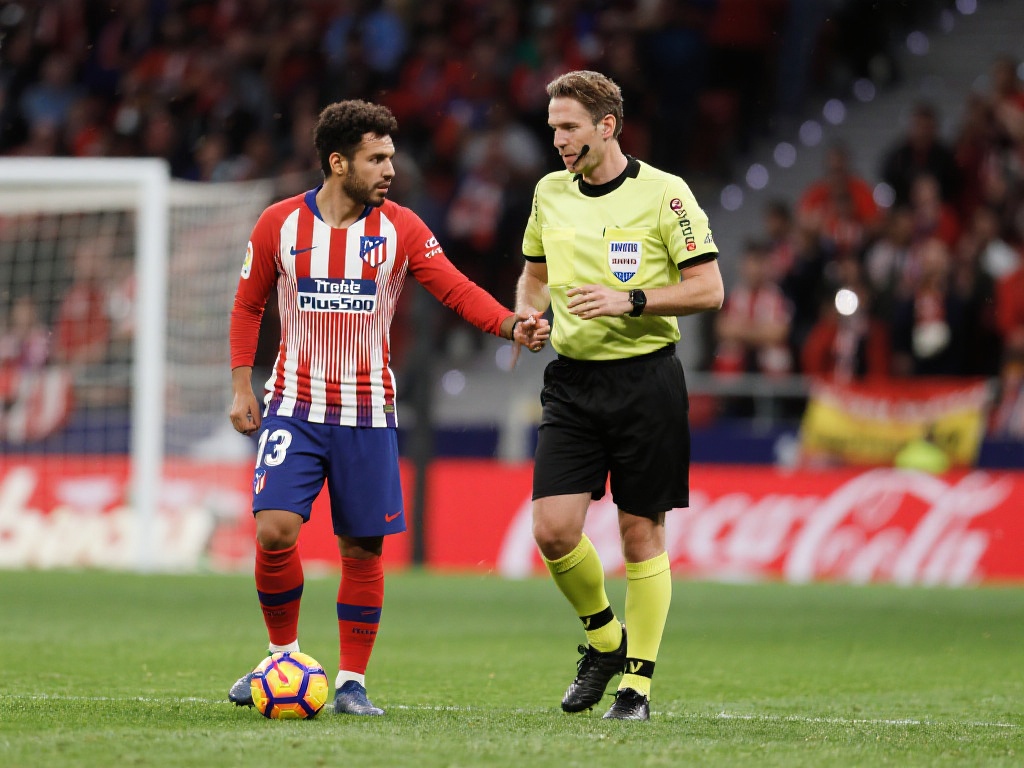 欧冠精彩回顾：再现欧洲足球巅峰对决