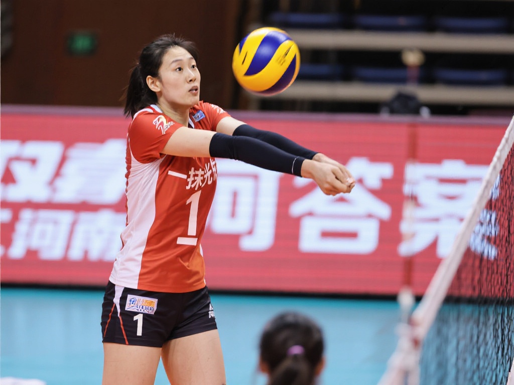 “山东泰山队今日动态速览”